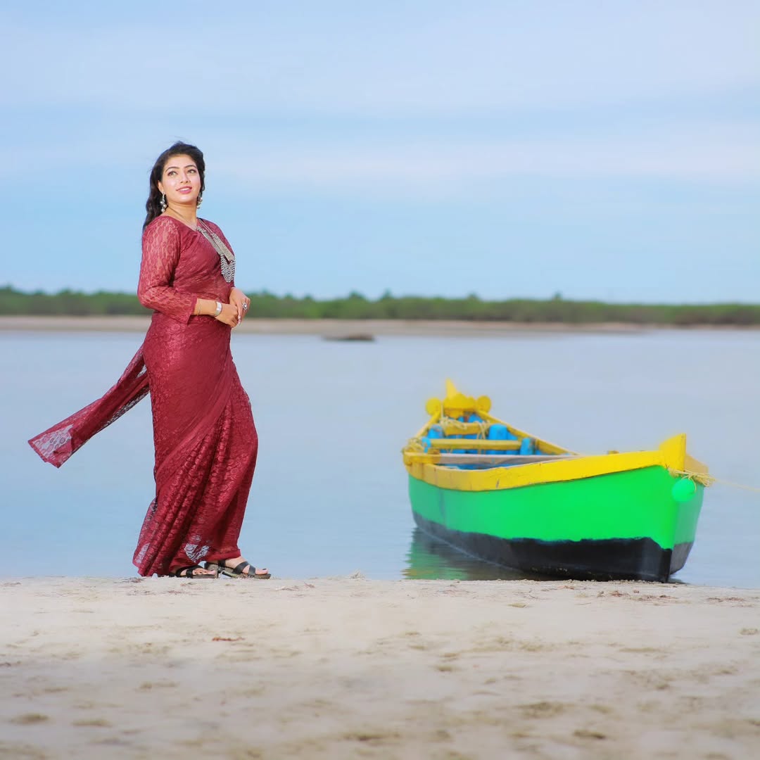 Outdoor Saree Draping & Pre-Wedding Shoot